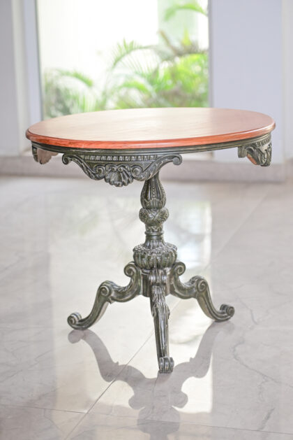 ENTRANCE VINTAGE TABLE